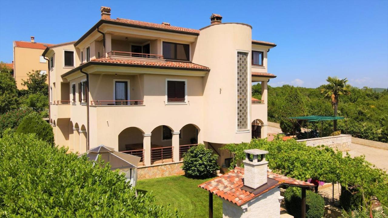 Apartments Fantazija Rovinj Exteriör bild