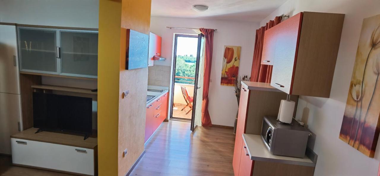 Apartments Fantazija Rovinj Exteriör bild